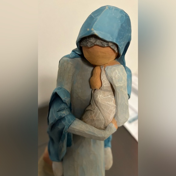 Willow Tree Nativity Mary and baby Figurine - Picture 8 of 8